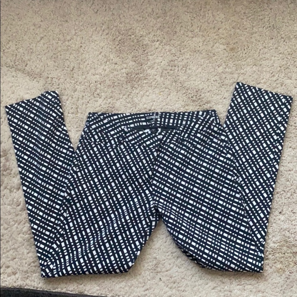 Slacks-pants